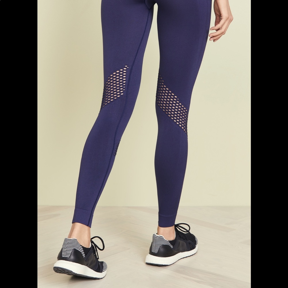 2 Piece seamless work out set - Picture 14 of 15